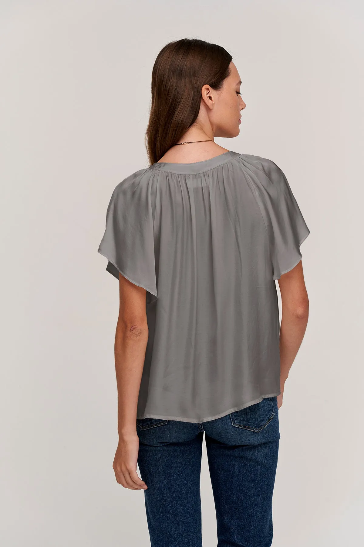 LORENA V-NECK BLOUSE