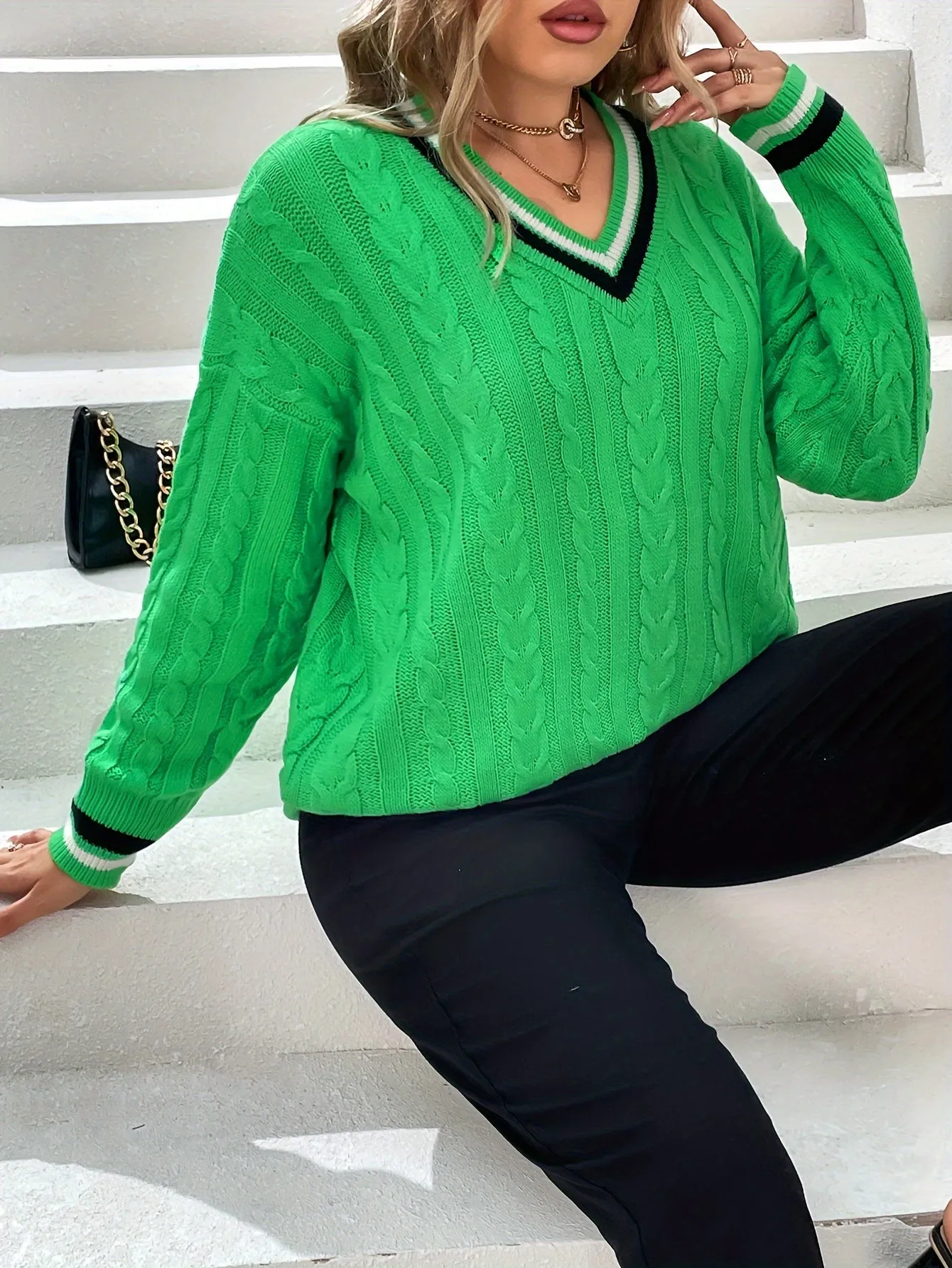 Plus Size Colorblock V Neck Sweater - Elevate Your Casual Chic Style